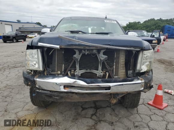 ✅ 2007 Chevrolet Silverado 2500HD 1LT • VIN: 1GCHK23657F557924 • Лот: 67369815. Опубликован ранее на Copart с пробегом 278 962 миль. Бесплатный доступ к архиву аукционных продаж из США и подробный отчёт об истории автомобиля на DreamBid. Изображение 5.