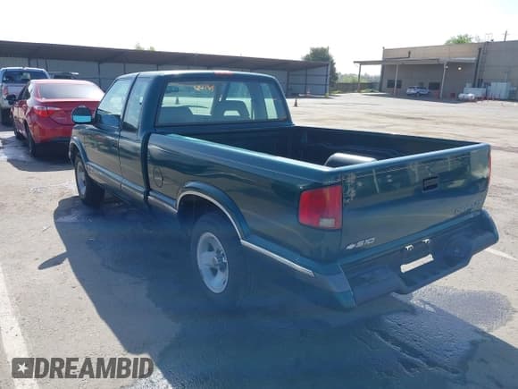 ✅ 1996 Chevrolet S-10 LS • VIN: 1GCCS1947T8144587 • Лот: 42032003. Опубликован ранее на IAAI с пробегом 204 184 миль. Бесплатный доступ к архиву аукционных продаж из США и подробный отчёт об истории автомобиля на DreamBid. Изображение 3.