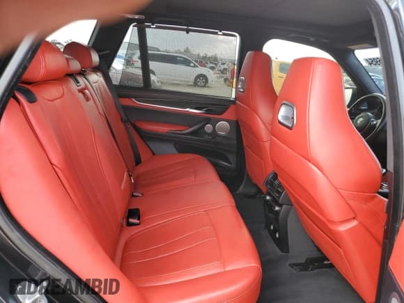 ✅ 2018 BMW X5 M • VIN: 5YMKT6C53J0Y83952 • Лот: 84426954. Опубликован ранее на Copart с пробегом 74 188 миль. Бесплатный доступ к архиву аукционных продаж из США и подробный отчёт об истории автомобиля на DreamBid. Изображение 11.