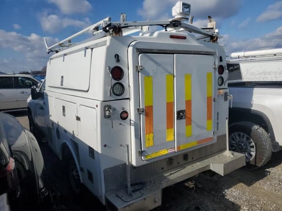 ✅ 2012 Chevrolet Silverado 2500HD Work Truck • VIN: 1GB0CVCG9CF205299 • Lot: 86161354. Wystawiony na Copart z przebiegiem 222 569 mil. Bezpłatny archiwum sprzedaży aukcyjnych z USA i szczegółowy raport historii pojazdu na DreamBid. Zdjęcie 2.