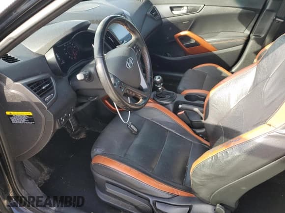 ✅ 2016 Hyundai Veloster Turbo • VIN: KMHTC6AE2GU283548 • Lot: 88804485. Wystawiony na Copart z przebiegiem 166 936 mil. Bezpłatny archiwum sprzedaży aukcyjnych z USA i szczegółowy raport historii pojazdu na DreamBid. Zdjęcie 7.