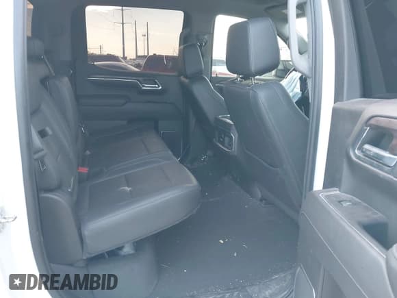 ✅ 2022 GMC Sierra 1500 SLT • VIN: 3GTUUDED9NG637299 • Lot: 43056400. Listed on IAAI with 70,985 mi. Free auction sales archive from the USA and detailed vehicle history report at DreamBid. Image 8.