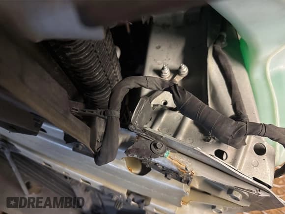 ✅ 2023 Chevrolet Traverse LT Cloth • VIN: 1GNEVGKW5PJ266885 • Lot: 43681024. Wystawiony na IAAI z przebiegiem 63 202 mil. Bezpłatny archiwum sprzedaży aukcyjnych z USA i szczegółowy raport historii pojazdu na DreamBid. Zdjęcie 34.