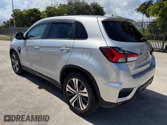 ✅ 2020 Mitsubishi Outlander ES • VIN: JA4AR3AU1LU031262 • Lot: 69045095. Wystawiony na Copart z przebiegiem 19 325 mil. Bezpłatny archiwum sprzedaży aukcyjnych z USA i szczegółowy raport historii pojazdu na DreamBid. Zdjęcie 2.