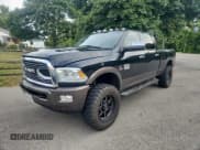 ✅ 2018 Ram 2500 Limited • VIN: 3C6UR5GL9JG174271 • Lot: 69735795. Wystawiony na Copart z przebiegiem 365 240 mil. Bezpłatny archiwum sprzedaży aukcyjnych z USA i szczegółowy raport historii pojazdu na DreamBid. Zdjęcie 2.