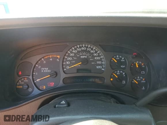 ✅ 2003 Chevrolet Silverado 2500HD LS • VIN: 1GCHC29183E114983 • Lot: 75506984. Wystawiony na Copart z przebiegiem 148 474 mil. Bezpłatny archiwum sprzedaży aukcyjnych z USA i szczegółowy raport historii pojazdu na DreamBid. Zdjęcie 9.