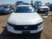 ✅ 2024 Honda Accord LX • VIN: 1HGCY1F29RA078841 • Lot: 43235527. Wystawiony na IAAI z przebiegiem 10 502 mil. Bezpłatny archiwum sprzedaży aukcyjnych z USA i szczegółowy raport historii pojazdu na DreamBid. Zdjęcie 13.