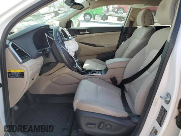 2016 Hyundai Tucson Sport с VIN KM8J33A22GU045856, выставлен на аукционе Copart как лот 85542535 с пробегом 129 273 миль миль и Списание • Salvage title. История ставок и продаж доступна на DreamBid. Изображение 7.