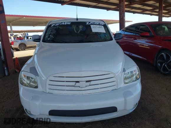 ✅ 2009 Chevrolet HHR 1LT • VIN: 3GNCA23B49S575377 • Lot: 42271065. Listed on IAAI with 191,660 mi. Free auction sales archive from the USA and detailed vehicle history report at DreamBid. Image 13.