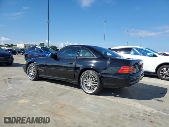 ✅ 1998 Mercedes-Benz SL • VIN: WDBFA76F7WF162093 • Lot: 74076534. Wystawiony na Copart z przebiegiem Nie podano. Bezpłatny archiwum sprzedaży aukcyjnych z USA i szczegółowy raport historii pojazdu na DreamBid. Zdjęcie 2.