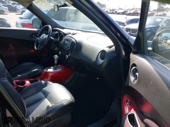 ✅ 2012 Nissan Juke SL • VIN: JN8AF5MVXCT126024 • Lot: 43127145. Wystawiony na IAAI z przebiegiem 169 580 mil. Bezpłatny archiwum sprzedaży aukcyjnych z USA i szczegółowy raport historii pojazdu na DreamBid. Zdjęcie 5.