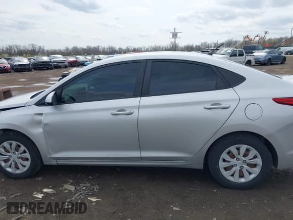✅ 2019 Hyundai Accent SE • VIN: 3KPC24A35KE052161 • Лот: 41916742. Опубликован ранее на IAAI с пробегом 132 363 миль. Бесплатный доступ к архиву аукционных продаж из США и подробный отчёт об истории автомобиля на DreamBid. Изображение 14.