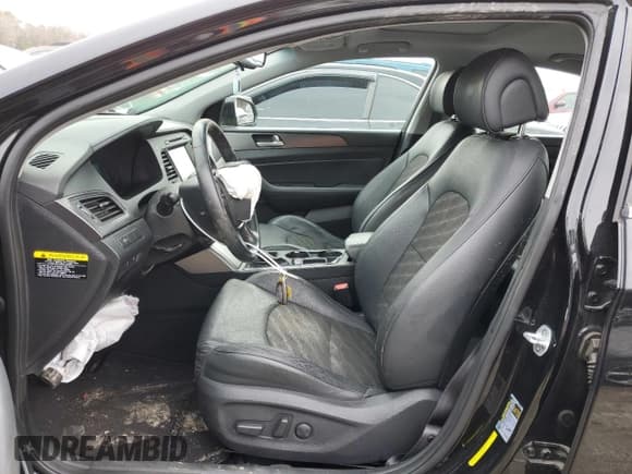 ✅ 2016 Hyundai Sonata Sport • VIN: 5NPE34AF8GH367023 • Lot: 36230183. Listed on Copart with 68,079 mi. Free auction sales archive from the USA and detailed vehicle history report at DreamBid. Image 7.