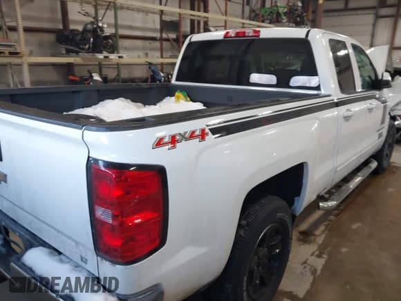 ✅ 2016 Chevrolet Silverado 1500 LT • VIN: 1GCVKREHXGZ177230 • Lot: 41402481. Listed on IAAI with 166,687 mi. Free auction sales archive from the USA and detailed vehicle history report at DreamBid. Image 4.