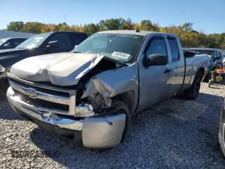 2007 Chevrolet Silverado 1500 1LT z VIN 1GCEK19J67Z556787, wystawiony jako Copart lot #86696965 z przebiegiem 141 800 mil mil oraz Szkoda całkowita • Salvage title. Historia ofert i sprzedaży dostępna na DreamBid. Obrazek 1.