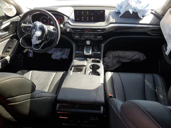 ✅ 2024 Acura MDX • VIN: 5J8YD9H32RL004235 • Lot: 74135564. Listed on Copart with 8,360 mi. Free auction sales archive from the USA and detailed vehicle history report at DreamBid. Image 8.