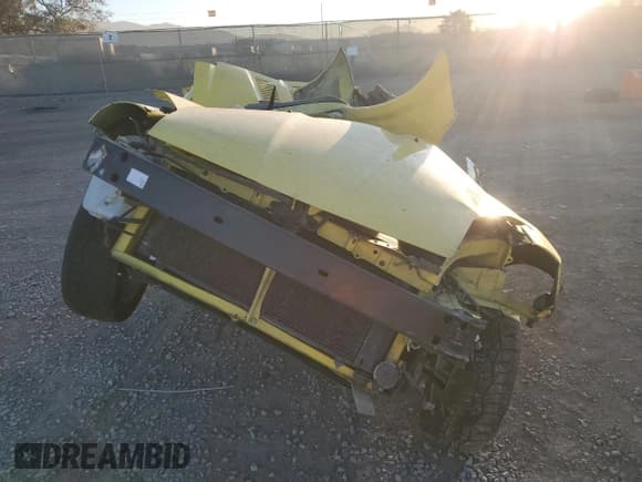 ✅ 2003 Toyota MR2 • VIN: JTDFR320X30066154 • Лот: 88558225. Опубликован ранее на Copart с пробегом Не указан. Бесплатный доступ к архиву аукционных продаж из США и подробный отчёт об истории автомобиля на DreamBid. Изображение 5.