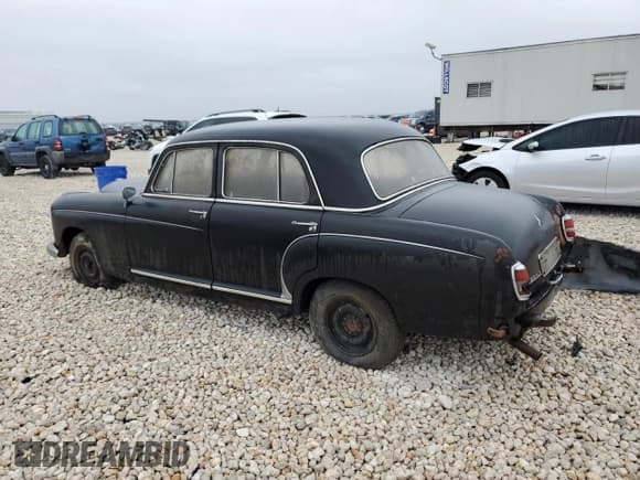✅ 1959 Mercedes-Benz SL • VIN: A180010109505774 • Lot: 82931594. Listed on Copart with 84,179 mi. Free auction sales archive from the USA and detailed vehicle history report at DreamBid. Image 2.