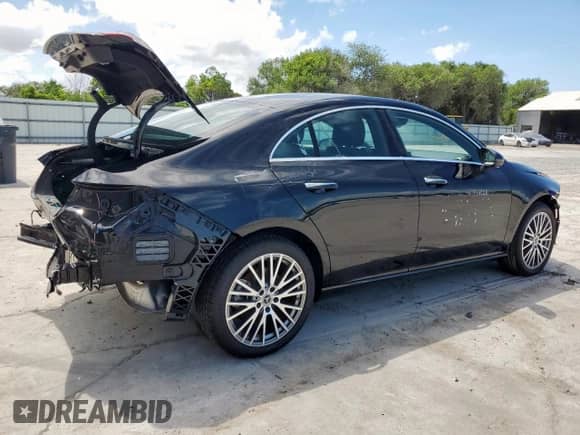 2025 Mercedes-Benz CLA 250 z VIN W1K5J4GB5SN504363, wystawiony jako Copart lot #61268535 z przebiegiem 1 854 mil mil oraz Szkoda całkowita • Salvage title. Historia ofert i sprzedaży dostępna na DreamBid. Obrazek 3.