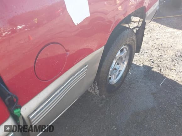 ✅ 2002 Chevrolet Silverado 1500 LS • VIN: 2GCEK19T521148204 • Лот: 43423698. Опубликован ранее на IAAI с пробегом 191 505 миль. Бесплатный доступ к архиву аукционных продаж из США и подробный отчёт об истории автомобиля на DreamBid. Изображение 6.