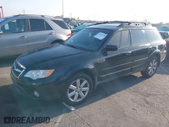 ✅ 2008 Subaru Outback i • VIN: 4S4BP61C587351131 • Lot: 43057256. Wystawiony na IAAI z przebiegiem 206 850 mil. Bezpłatny archiwum sprzedaży aukcyjnych z USA i szczegółowy raport historii pojazdu na DreamBid. Zdjęcie 2.