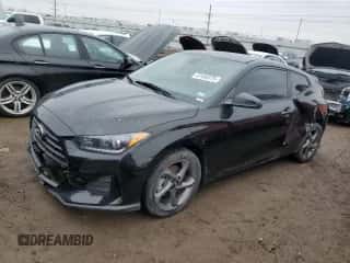 2020 Hyundai Veloster 2.0 z VIN KMHTG6AF6LU021359, wystawiony jako Copart lot #47459375 z przebiegiem 36 444 mil mil oraz Szkoda całkowita • Salvage title. Historia ofert i sprzedaży dostępna na DreamBid. Obrazek 1.