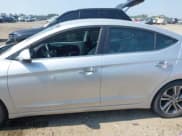 ✅ 2017 Hyundai Elantra SE • VIN: 5NPD84LF6HH060784 • Lot: 42586352. Listed on IAAI with 121,372 mi. Free auction sales archive from the USA and detailed vehicle history report at DreamBid. Image 15.