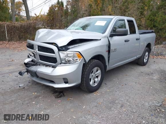 2017 Ram 1500 Express z VIN 1C6RR7FT3HS691054, wystawiony jako IAAI lot #43492242 z przebiegiem 109 532 mil mil oraz . Historia ofert i sprzedaży dostępna na DreamBid. Obrazek 2.
