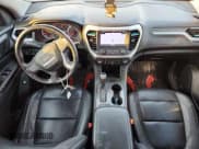 ✅ 2017 GMC Acadia SLT • VIN: 1GKKNMLS4HZ293931 • Lot: 80264425. Wystawiony na Copart z przebiegiem 138 188 mil. Bezpłatny archiwum sprzedaży aukcyjnych z USA i szczegółowy raport historii pojazdu na DreamBid. Zdjęcie 8.