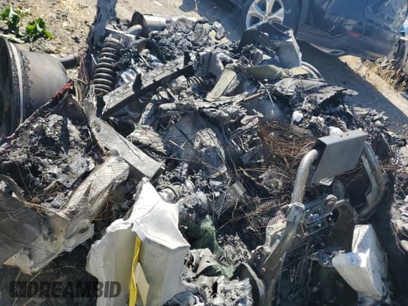 ✅ 2005 Lamborghini Gallardo • VIN: ZHWGU11SX5LA02492 • Лот: 58728024. Опубликован ранее на Copart с пробегом Не указан. Бесплатный доступ к архиву аукционных продаж из США и подробный отчёт об истории автомобиля на DreamBid. Изображение 9.