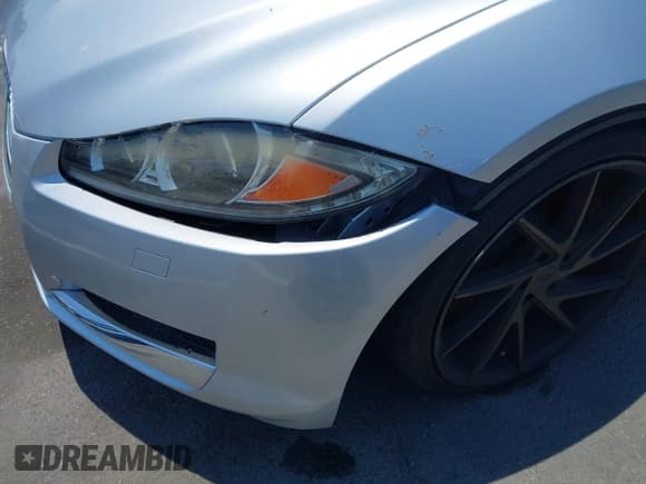 ✅ 2014 Jaguar XF T • VIN: SAJWA0ES5EPU12593 • Lot: 42755295. Wystawiony na IAAI z przebiegiem 98 199 mil. Bezpłatny archiwum sprzedaży aukcyjnych z USA i szczegółowy raport historii pojazdu na DreamBid. Zdjęcie 6.