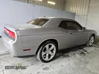 ✅ 2014 Dodge Challenger SXT Plus • VIN: 2C3CDYAGXEH171972 • Lot: 83479264. Wystawiony na Copart z przebiegiem 151 405 mil. Bezpłatny archiwum sprzedaży aukcyjnych z USA i szczegółowy raport historii pojazdu na DreamBid. Zdjęcie 3.