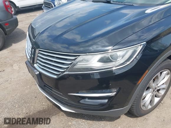 ✅ 2016 Lincoln MKC Select • VIN: 5LMCJ2D97GUJ26611 • Lot: 42462595. Wystawiony na IAAI z przebiegiem Nie podano. Bezpłatny archiwum sprzedaży aukcyjnych z USA i szczegółowy raport historii pojazdu na DreamBid. Zdjęcie 6.