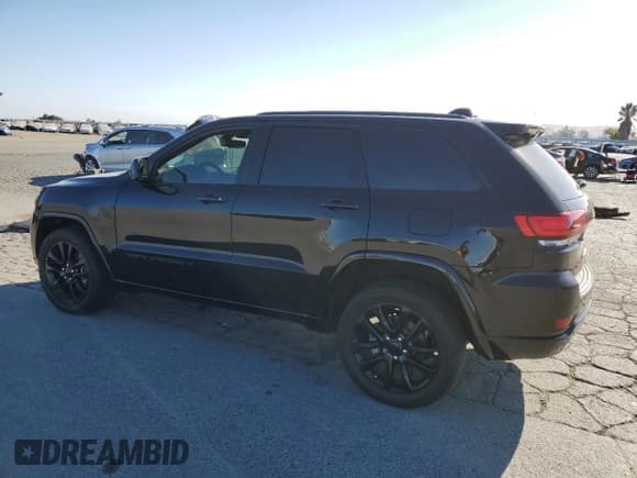 ✅ 2022 Jeep Grand Cherokee Laredo X • VIN: 1C4RJFAG4NC120957 • Lot: 71437335. Listed on Copart with 54,917 mi. Free auction sales archive from the USA and detailed vehicle history report at DreamBid. Image 2.