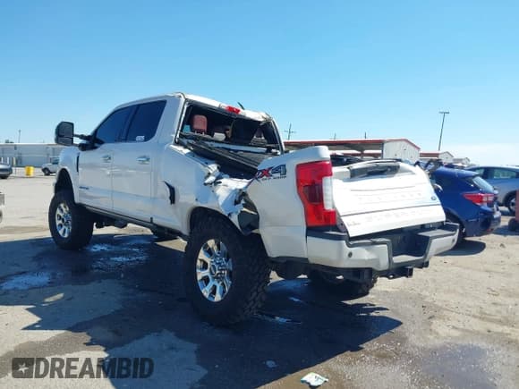 ✅ 2019 Ford F-250 XL • VIN: 1FT7W2BT2KEC27874 • Lot: 43425131. Listed on IAAI with 99,183 mi. Free auction sales archive from the USA and detailed vehicle history report at DreamBid. Image 3.