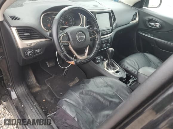 ✅ 2015 Jeep Cherokee Limited • VIN: 1C4PJMDB7FW535203 • Lot: 70758605. Listed on Copart with 106,988 mi. Free auction sales archive from the USA and detailed vehicle history report at DreamBid. Image 8.