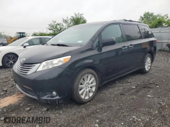 ✅ 2015 Toyota Sienna Limited • VIN: 5TDDK3DC2FS126562 • Lot: 55943875. Listed on Copart with 77,688 mi. Free auction sales archive from the USA and detailed vehicle history report at DreamBid. Image 1.