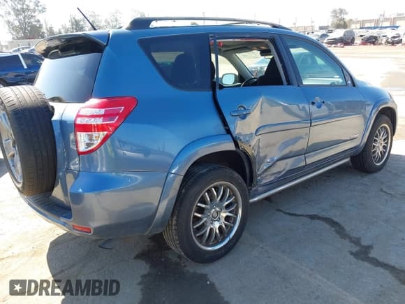 ✅ 2012 Toyota RAV4 Sport • VIN: 2T3WF4DVXCW137159 • Лот: 42508298. Опубликован ранее на IAAI с пробегом 71 832 миль. Бесплатный доступ к архиву аукционных продаж из США и подробный отчёт об истории автомобиля на DreamBid. Изображение 4.
