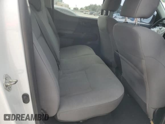 ✅ 2021 Toyota Tacoma SR • VIN: 5TFAX5GN9MX190862 • Lot: 89647145. Wystawiony na Copart z przebiegiem 85 614 mil. Bezpłatny archiwum sprzedaży aukcyjnych z USA i szczegółowy raport historii pojazdu na DreamBid. Zdjęcie 10.