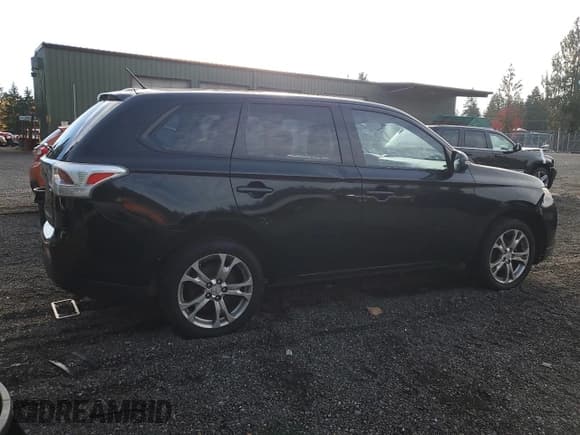 ✅ 2014 Mitsubishi Outlander SE • VIN: JA4AD3A33EZ016984 • Lot: 92532585. Listed on Copart with 170,371 mi. Free auction sales archive from the USA and detailed vehicle history report at DreamBid. Image 3.