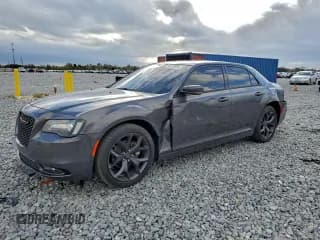 ✅ 2023 Chrysler 300 S • VIN: 2C3CCABG7PH637241 • Lot: 96370075. Listed on Copart with 37,772 mi. Free auction sales archive from the USA and detailed vehicle history report at DreamBid. Image 1.