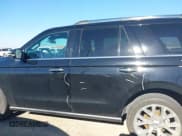 ✅ 2018 Ford Expedition Limited • VIN: 1FMJU1KT3JEA46623 • Lot: 43602301. Wystawiony na IAAI z przebiegiem 91 325 mil. Bezpłatny archiwum sprzedaży aukcyjnych z USA i szczegółowy raport historii pojazdu na DreamBid. Zdjęcie 15.