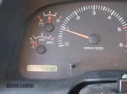 ✅ 1998 Dodge 1500 • VIN: 1B7HC13Y4WJ234775 • Lot: 43584201. Wystawiony na IAAI z przebiegiem 128 542 mil. Bezpłatny archiwum sprzedaży aukcyjnych z USA i szczegółowy raport historii pojazdu na DreamBid. Zdjęcie 15.