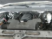 ✅ 2020 Chevrolet Suburban LT • VIN: 1GNSCHKC3LR181222 • Lot: 43047813. Wystawiony na IAAI z przebiegiem 103 318 mil. Bezpłatny archiwum sprzedaży aukcyjnych z USA i szczegółowy raport historii pojazdu na DreamBid. Zdjęcie 20.