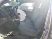 ✅ 2011 Toyota Tacoma • VIN: 5TFNX4CN8BX004677 • Лот: 69402695. Опубликован ранее на Copart с пробегом 64 597 миль. Бесплатный доступ к архиву аукционных продаж из США и подробный отчёт об истории автомобиля на DreamBid. Изображение 7.