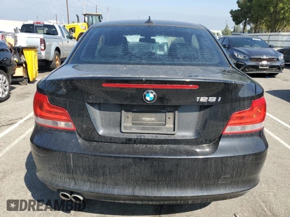 ✅ 2012 BMW 1 Series 128i • VIN: WBAUP9C53CVL91125 • Лот: 84792085. Опубликован ранее на Copart с пробегом 117 202 миль. Бесплатный доступ к архиву аукционных продаж из США и подробный отчёт об истории автомобиля на DreamBid. Изображение 6.