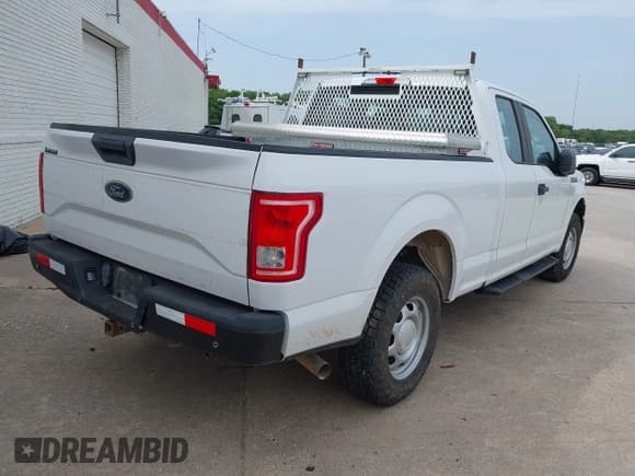 ✅ 2017 Ford F-150 XL • VIN: 1FTFX1EF9HKC49485 • Lot: 42229882. Listed on IAAI with 121,788 mi. Free auction sales archive from the USA and detailed vehicle history report at DreamBid. Image 4.