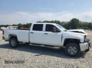 ✅ 2017 Chevrolet Silverado 2500HD Work Truck • VIN: 1GC1KUEY8HF118164 • Lot: 72285234. Wystawiony na Copart z przebiegiem 150 784 mil. Bezpłatny archiwum sprzedaży aukcyjnych z USA i szczegółowy raport historii pojazdu na DreamBid. Zdjęcie 4.