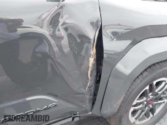 ✅ 2025 Toyota Tacoma SR5 • VIN: 3TMLB5JN5SM124179 • Лот: 43690007. Опубликован ранее на IAAI с пробегом 2 428 миль. Бесплатный доступ к архиву аукционных продаж из США и подробный отчёт об истории автомобиля на DreamBid. Изображение 19.