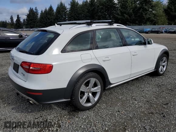 ✅ 2013 Audi allroad A4 Premium Plus • VIN: WA1UFAFL3DA065684 • Lot: 84951025. Wystawiony na Copart z przebiegiem 136 479 mil. Bezpłatny archiwum sprzedaży aukcyjnych z USA i szczegółowy raport historii pojazdu na DreamBid. Zdjęcie 3.